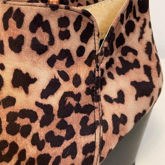 LEOPARD Ankle Boots with Orange Zipper Wedge - Picture 4 of 9